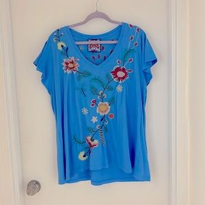 Johnny Was Grace Flutter Sleeve Tee 1X worn once, excellent condition.